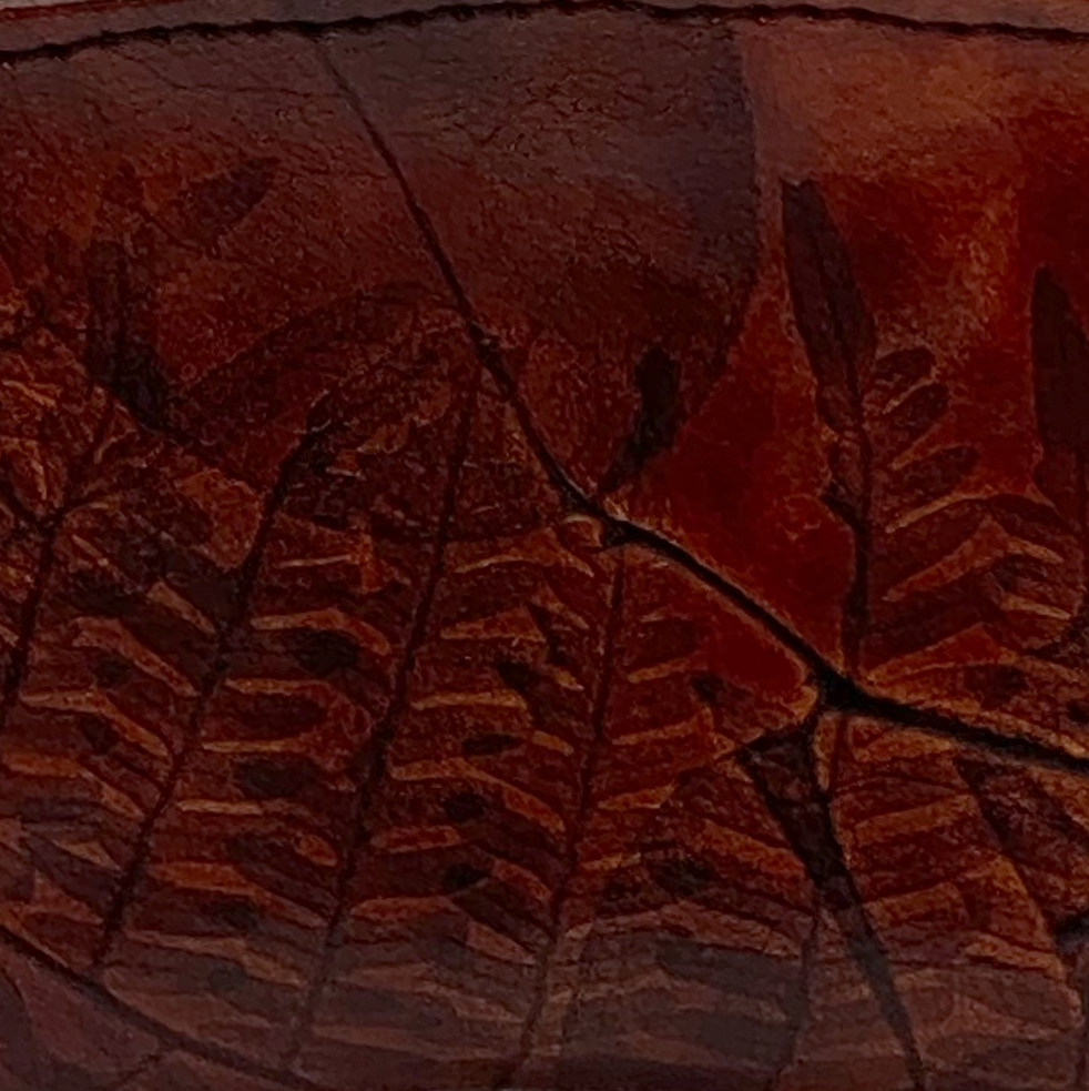 leaf leather inside